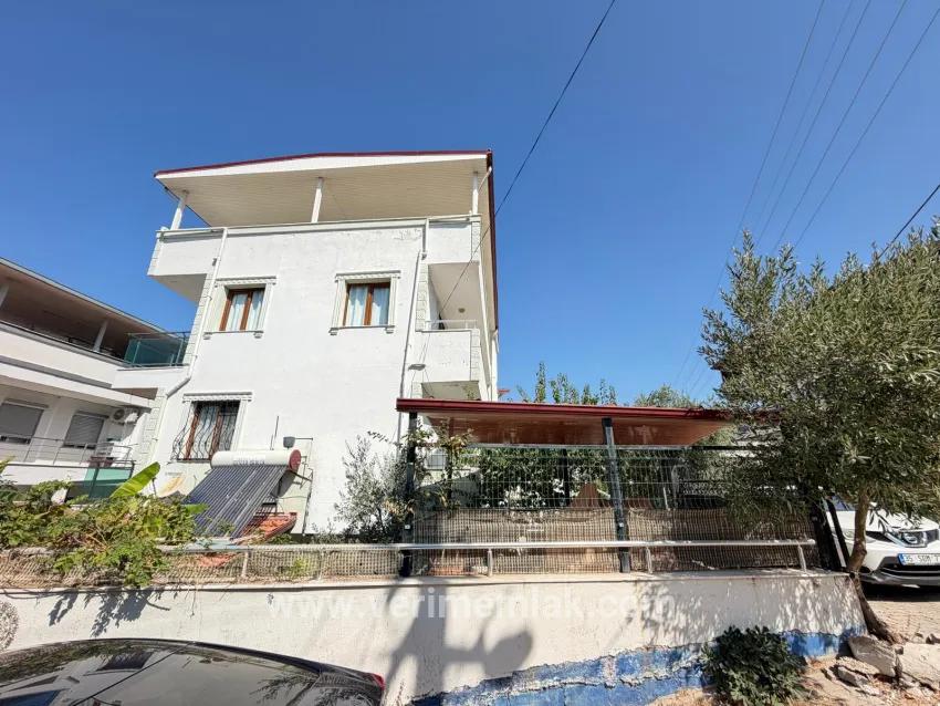 Seferihisar Ürkmez Mersin Alanı Mah. Satılık 2+1 Daire - 160 m²