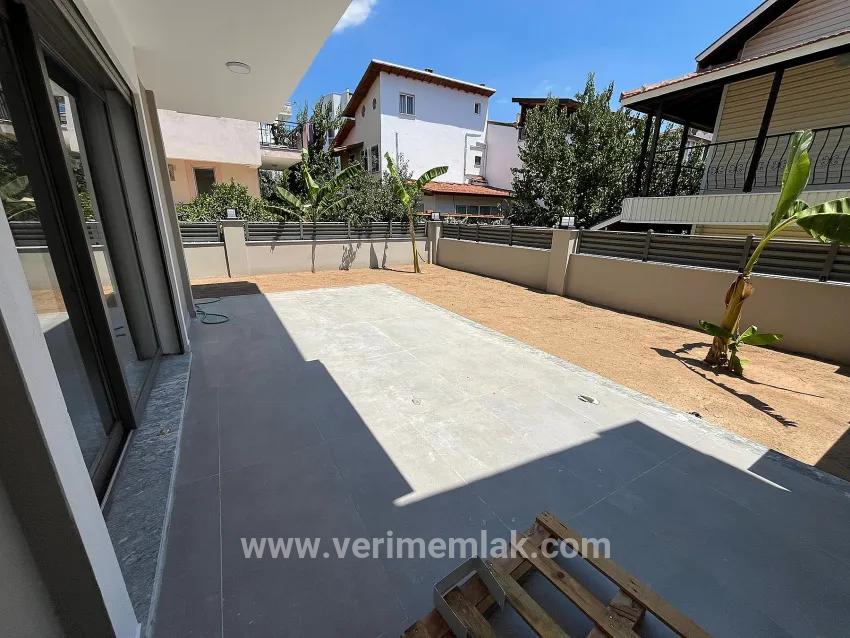 Menderes Özdere Çukuraltı Mah. Satılık 3+1 Villa - 165 m²
