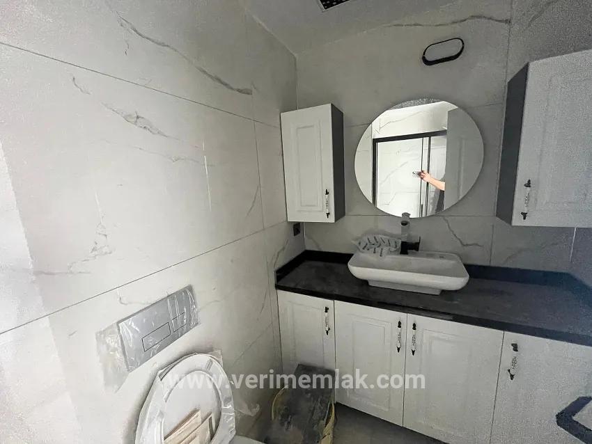 Menderes Özdere Orta Mah. Satılık 2+1 Daire - 165 m²