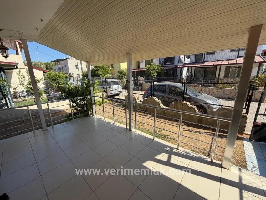 Seferihisar Ürkmez Bengiler Mah. Satılık 4+1 Villa - 160 m²