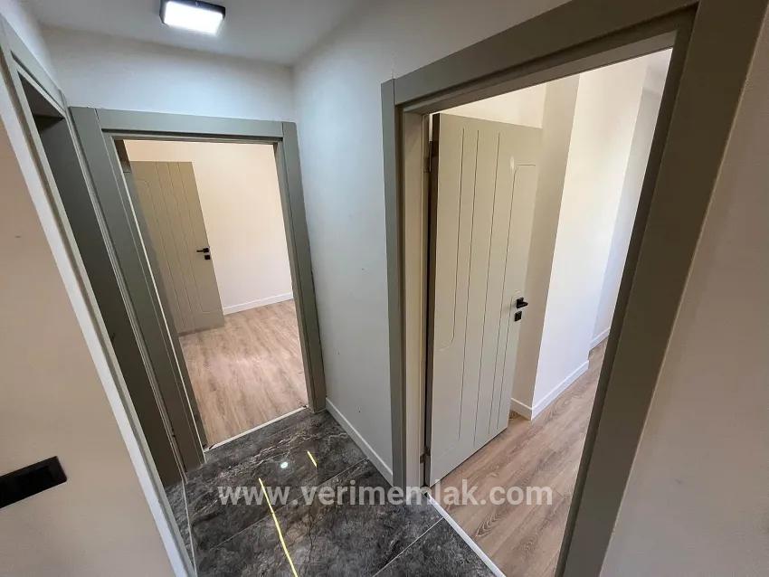 Menderes Özdere Çukuraltı Mah. Satılık 3+1 Villa - 185 m²