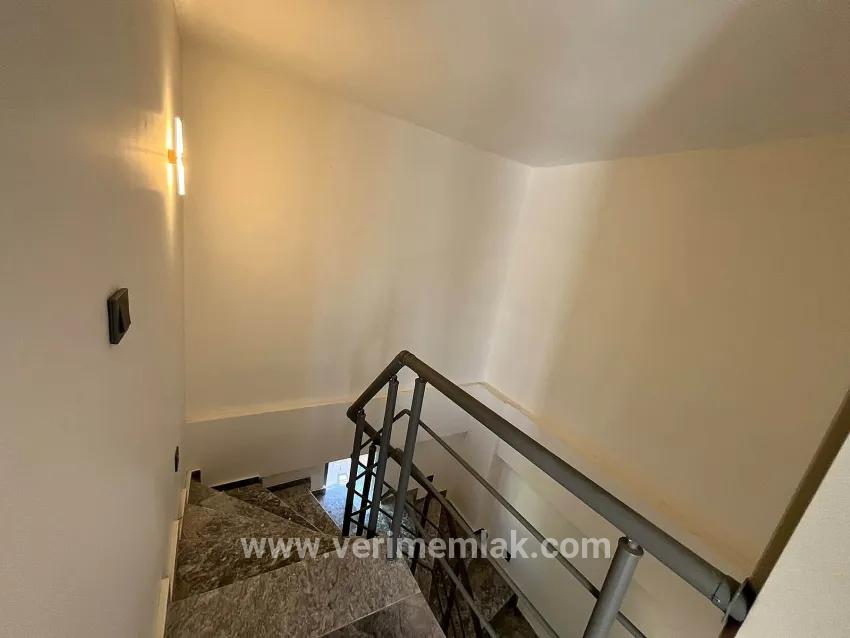 Menderes Özdere Çukuraltı Mah. Satılık 3+1 Villa - 185 m²