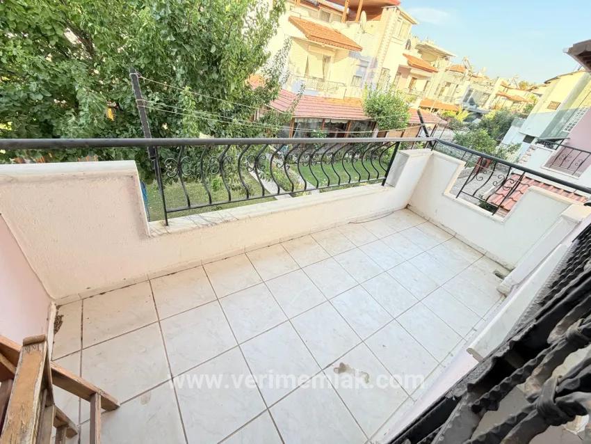 Menderes Gümüldür Gümüldür Fevzi Çakmak Mah. Satılık 3+1 Villa - 185 m²