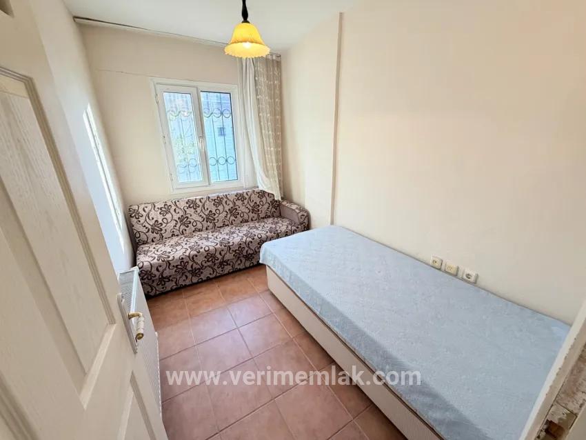 Menderes Gümüldür Gümüldür Fevzi Çakmak Mah. Satılık 3+1 Villa - 185 m²