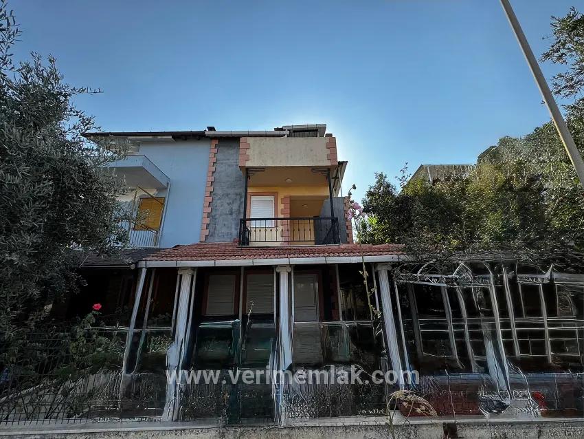Seferihisar Doğanbey Cumhuriyet Mah. Satılık 3+1 Villa - 150 m²