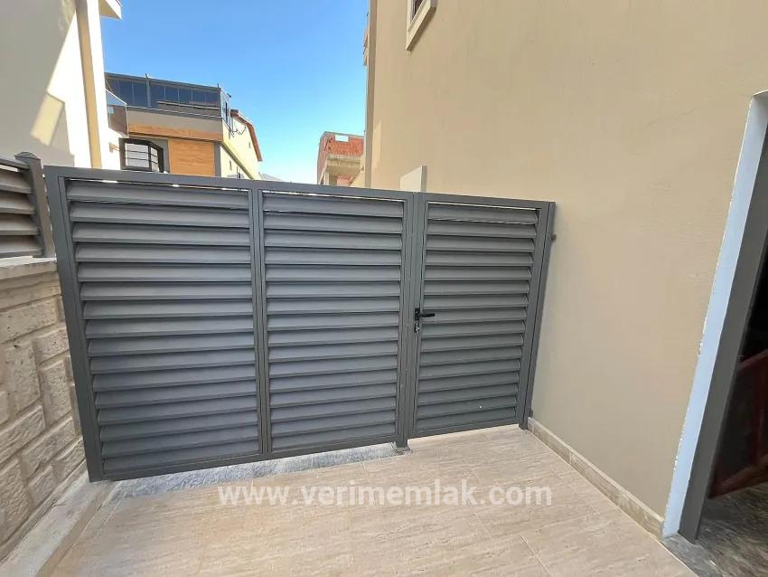 Menderes Gümüldür Gümüldür Fevzi Çakmak Mah. Satılık 1+1 Daire - 100 m²