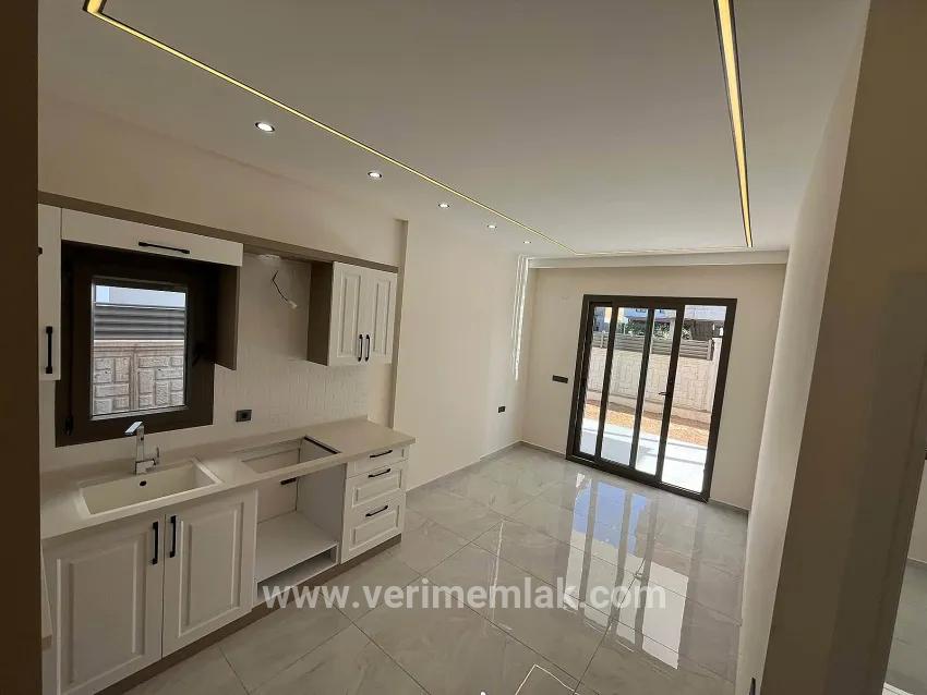 Menderes Gümüldür Gümüldür Fevzi Çakmak Mah. Satılık 1+1 Daire - 100 m²