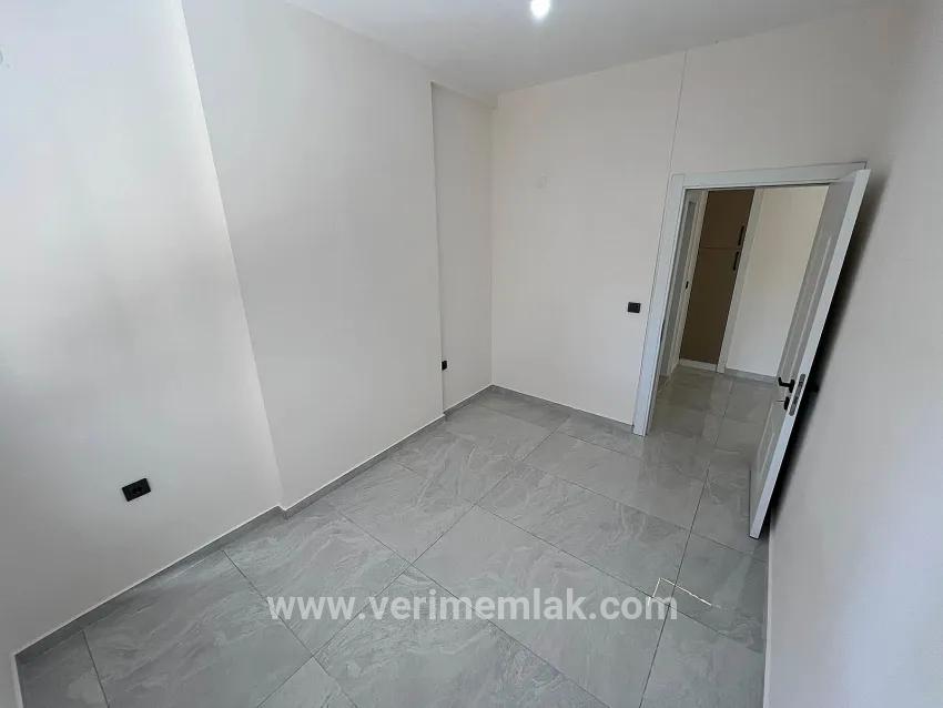 Menderes Gümüldür Gümüldür Fevzi Çakmak Mah. Satılık 1+1 Daire - 100 m²