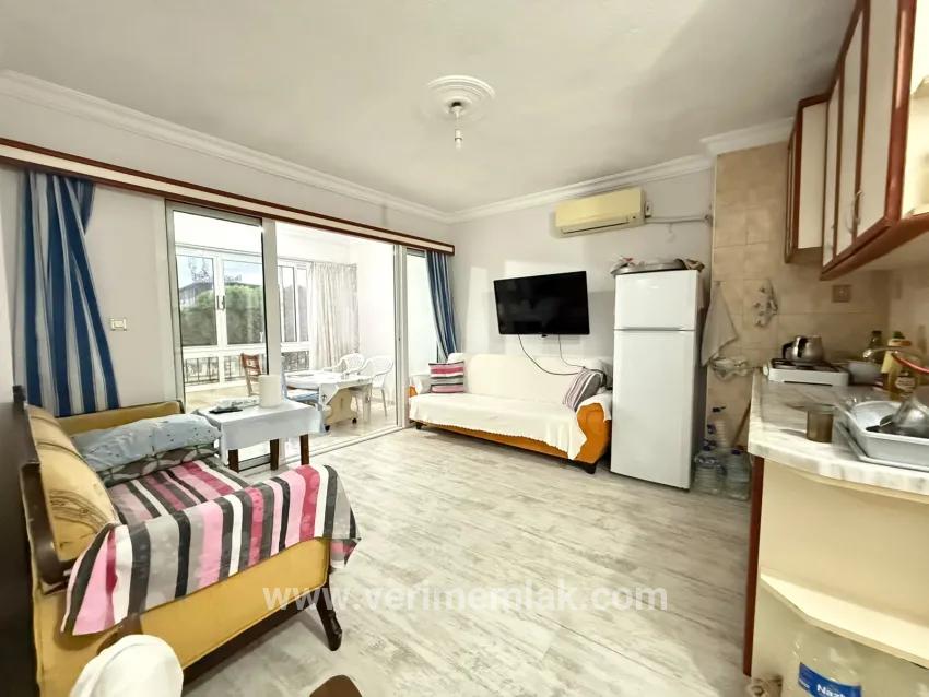 Seferihisar Ürkmez Mersin Alanı Mah. Satılık 2+1 Daire - 75 m²