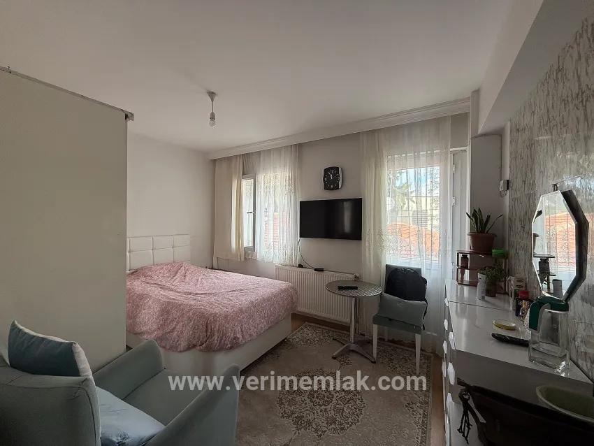 Seferihisar Hıdırlık Mah. Satılık 2+1 Daire - 100 m²