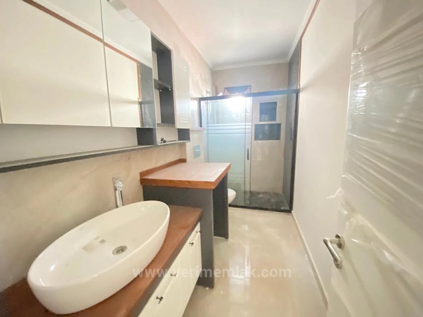 Doğanbeyde Deniz Yakın Bahçeli Satılık 3+1 Villa