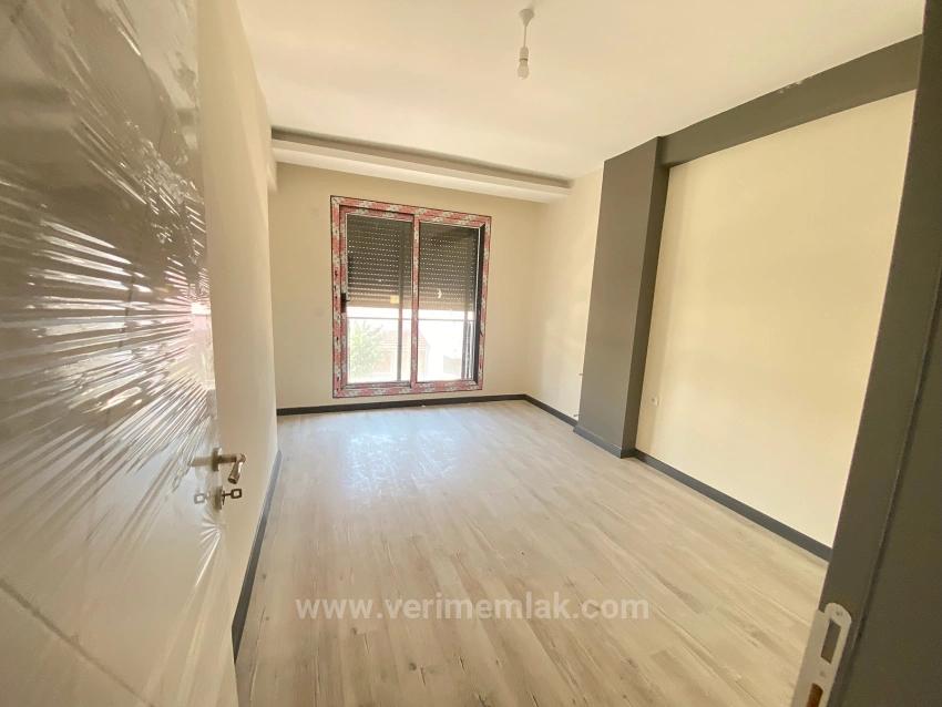 Doğanbeyde Deniz Yakın Bahçeli Satılık 3+1 Villa