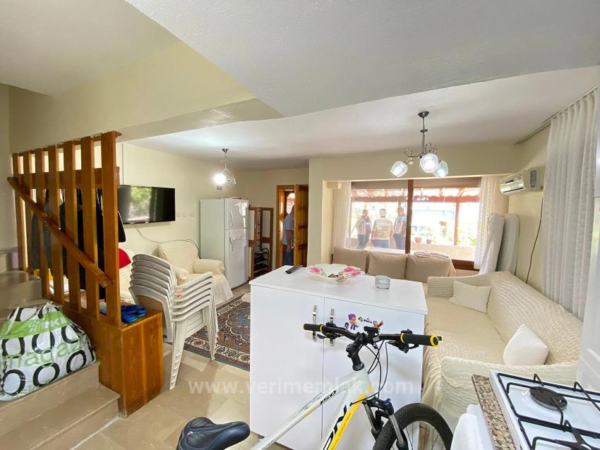 Seferihisar Meltem Tur Sitesi’nde Denize 350M, Havuzlu, 4+1 Müstakil Tadında Villa!La