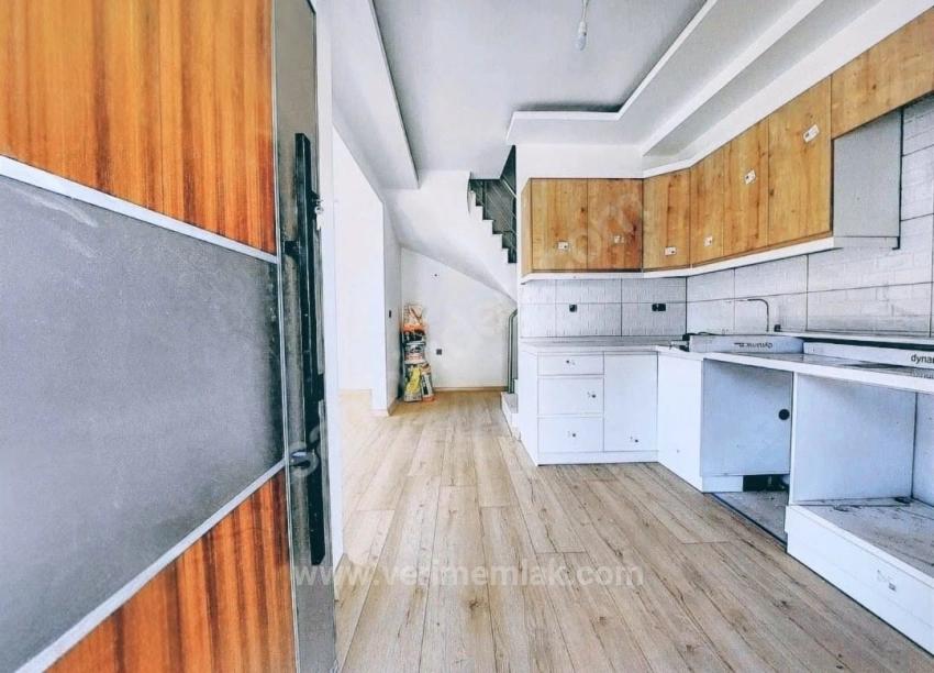 Seferihisar Payamlı'da Satılık Geniş Bahçeli 2+1 Yazlık Villa