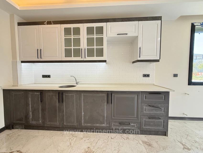 Doğanbey De Çok Büyük Bahçeli Deniz Çok Yakın Satılık 2+1 Villa