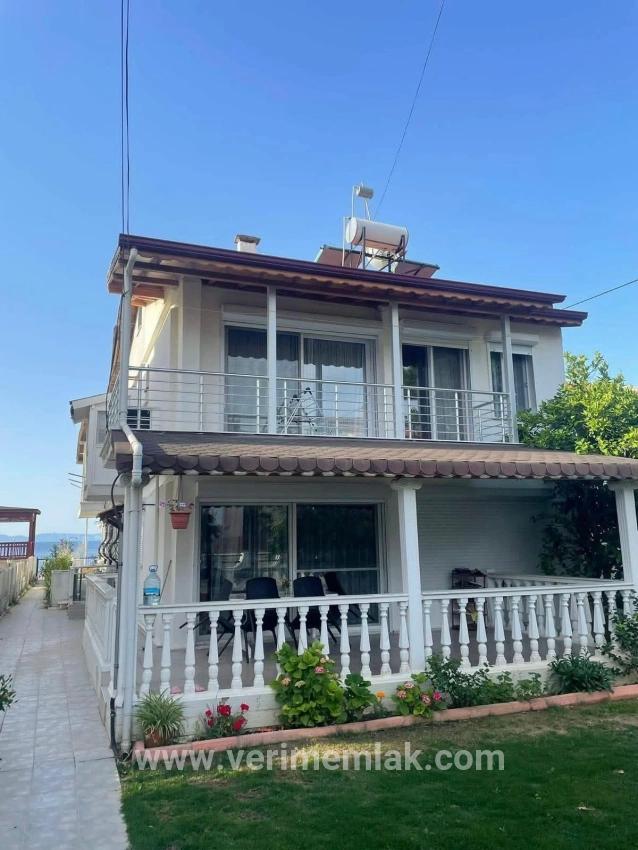 Menderes Özdere Çukuraltı Mah. Satılık 2+1 Villa - 120 m²