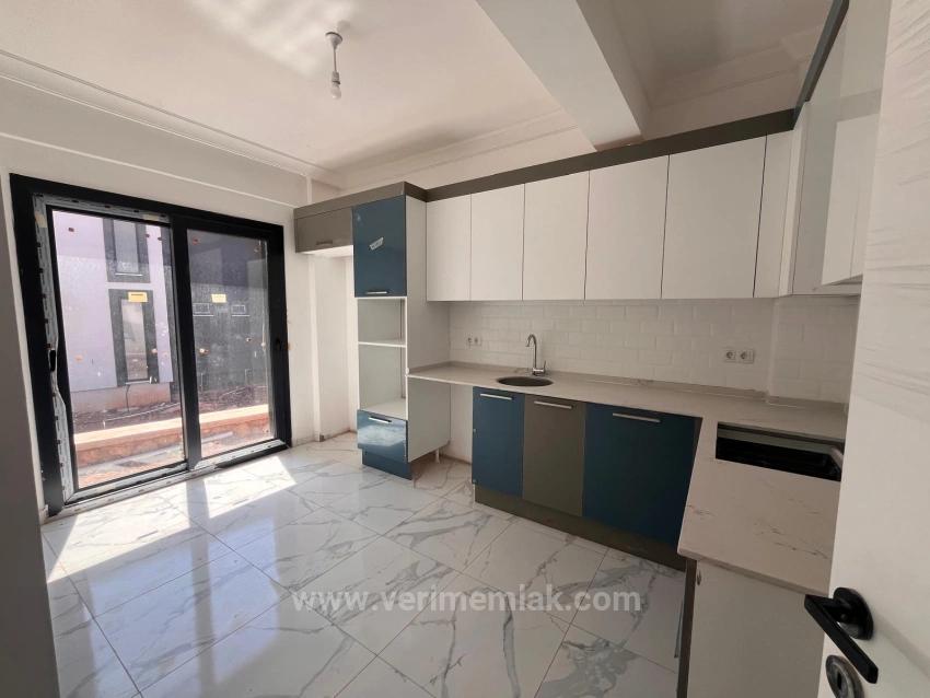 Doğanbey De Yerden Istmal Salon Mutfak Ayrı Satılık 2+1 Yazlık