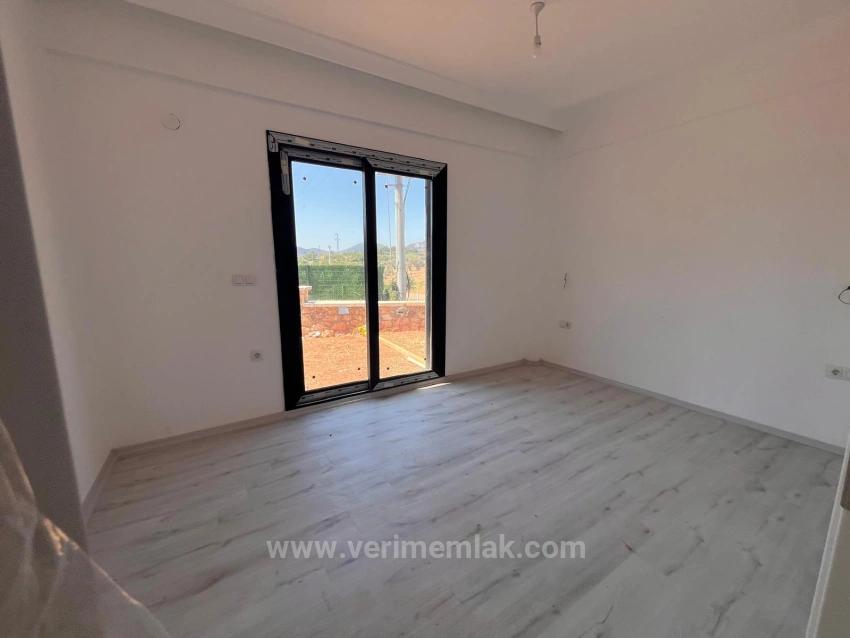 Doğanbey De Yerden Istmal Salon Mutfak Ayrı Satılık 2+1 Yazlık