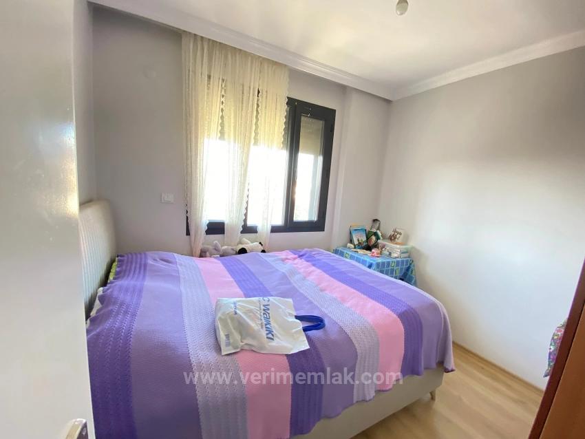 Seferihisar Ürkmez De Denize Yakın Satılık 2+1 Daire Dublex