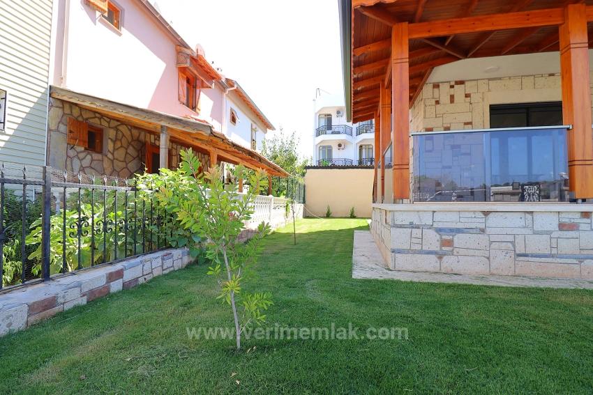 Seferihisar Ürkmezde Denize Tarafında Satılık 3+1 Villa