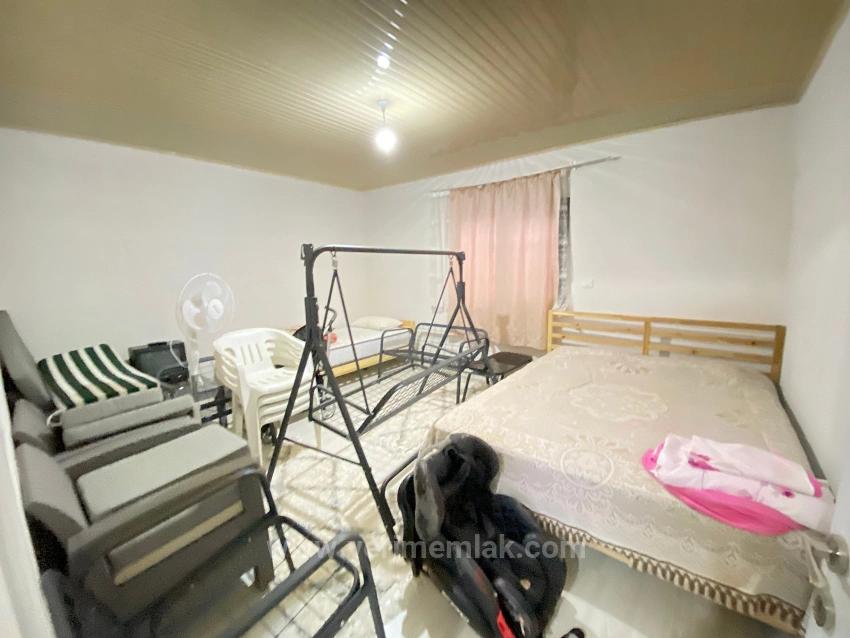 ​Seferihisar’bengiler Mahallesi'ayrı Mutfaklı, Geniş Ve Masrafsız 3+1 Villa