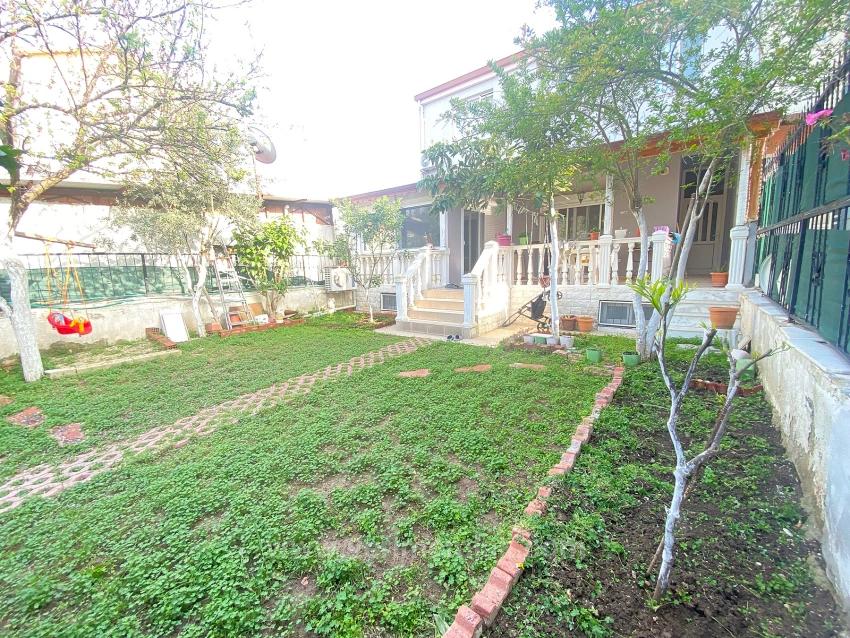 Ürkmez De Denize 100M Komple Bina Müstakil Satılık 7+3 Daireler