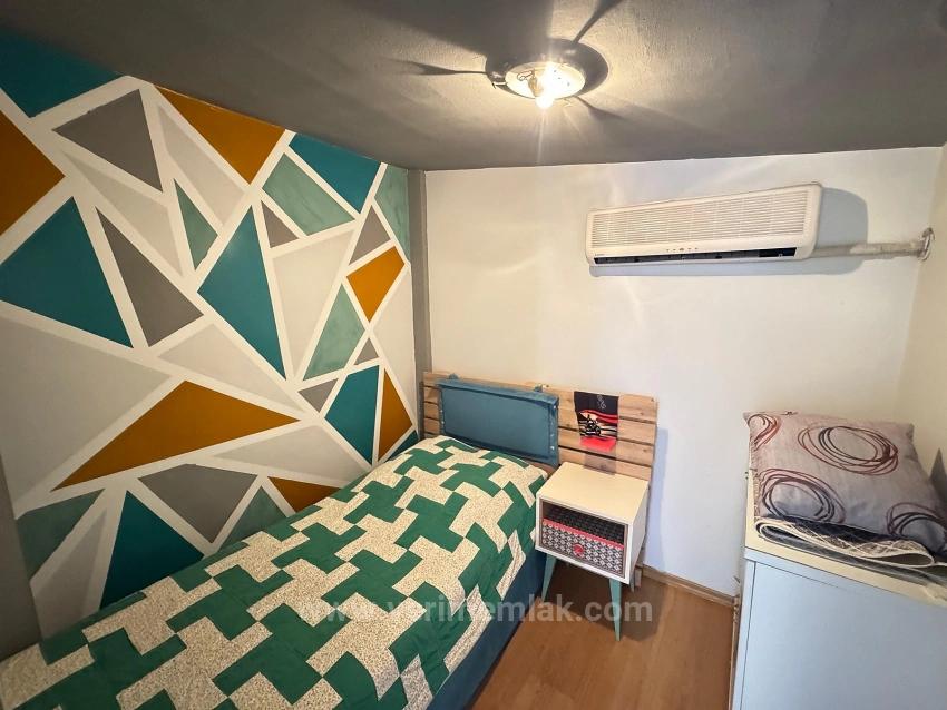 Gümüldür De Denize 50Mt Eşyalı Geneş Bahçeli Satılık 5+1 Villa