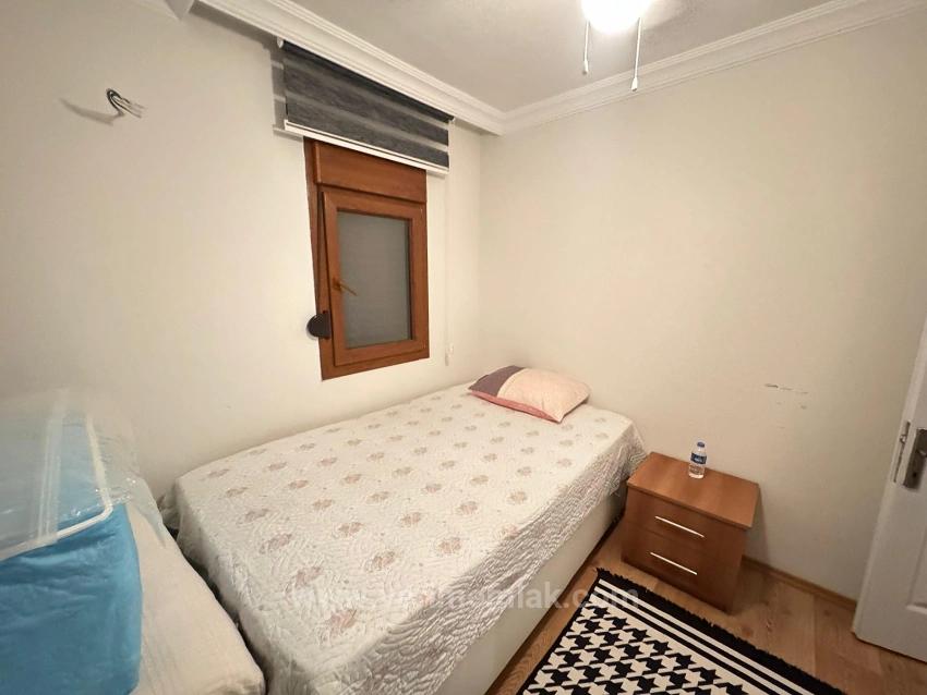 Gümüldür De Denize 50Mt Eşyalı Geneş Bahçeli Satılık 5+1 Villa