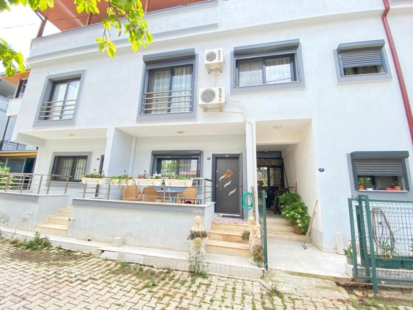 Ürkmez De Denize 250M2 Salon Mutfak Ayrı Satılık 4+1 Villa