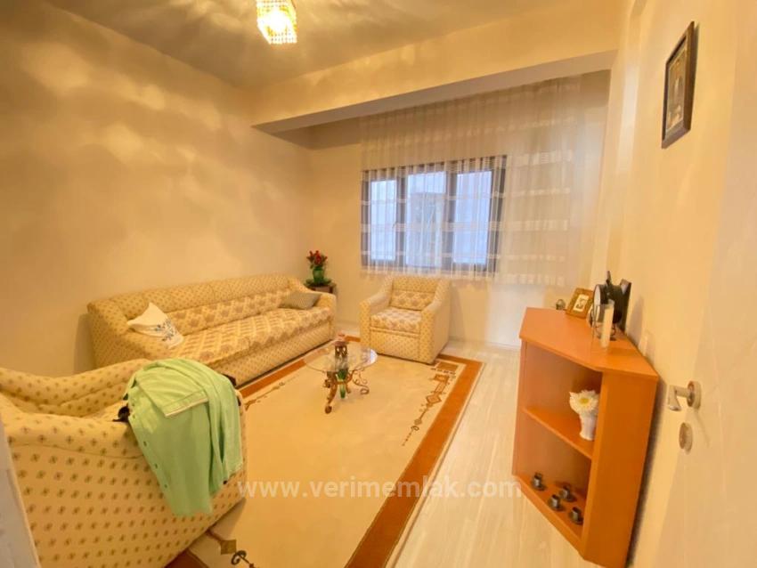 Ürkmez De Denize 250M2 Salon Mutfak Ayrı Satılık 4+1 Villa