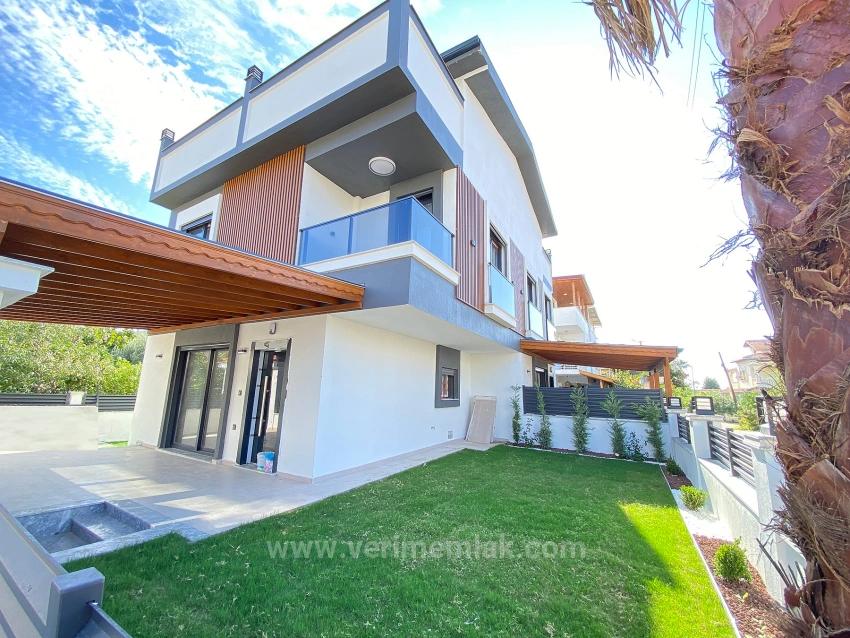 Özdere De Otoparklı Denize 50M Full Manzaralı Lüx Satılık 3+1 Villa