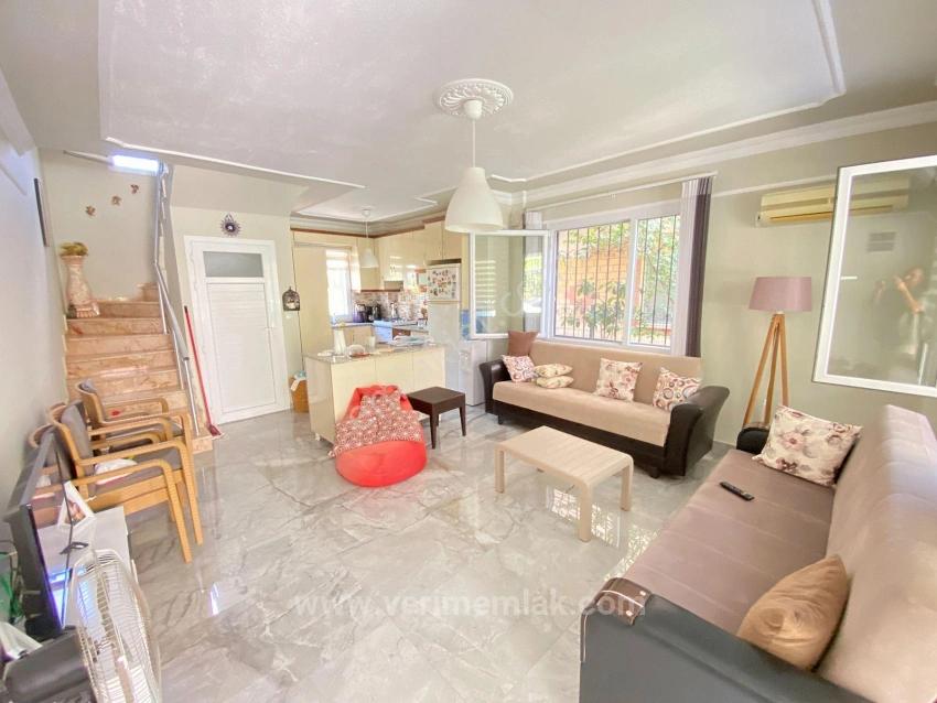 Seferihisar Doğanbey De Denize 300Mt Ferah Satılık 3+1 Villa