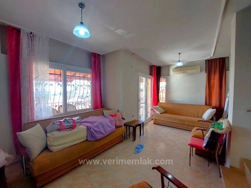 Seferihisar Doğanbey De Deniz Manzaralı Satılık 4+1 Villa