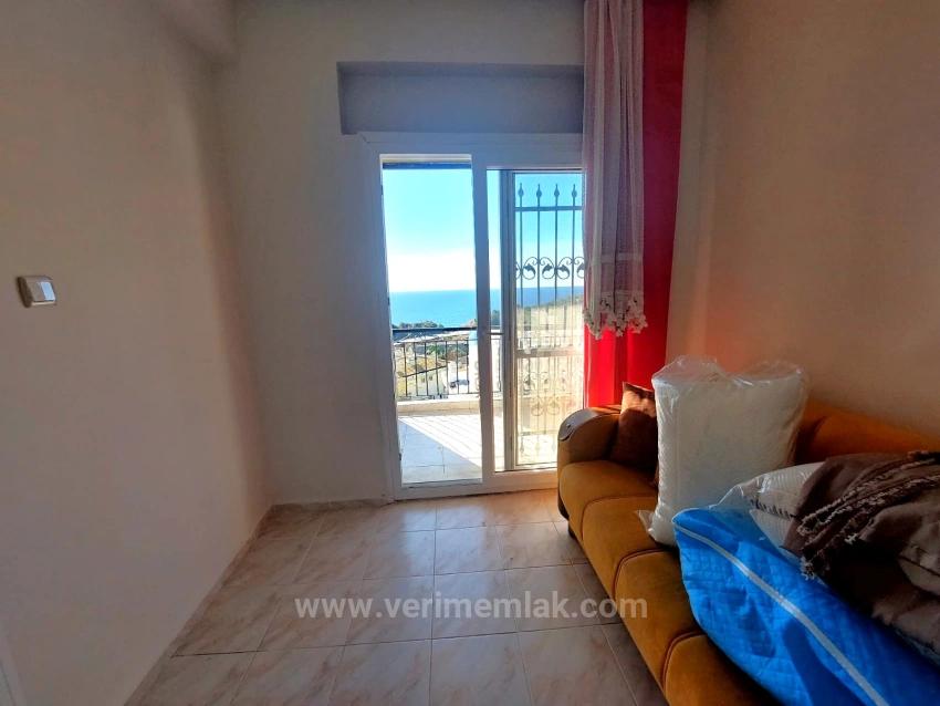 Seferihisar Doğanbey De Deniz Manzaralı Satılık 4+1 Villa