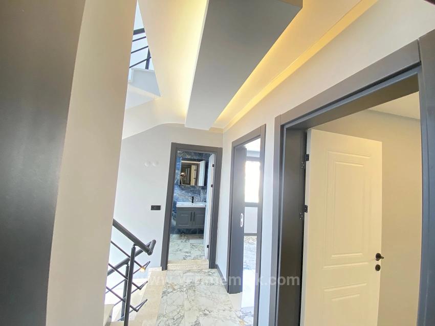 Doğanbey De Deniz Manz. 280M2 Arsa İçerisinde 4+2 Müstekil Villa !!