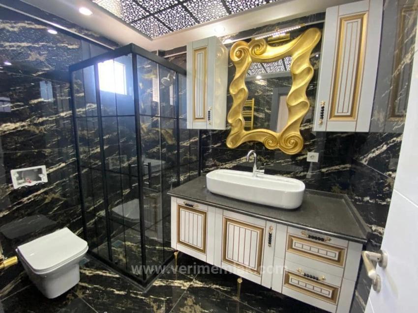 Gümüldür De Denize 50M2 Havuzlu Bahçeli Satılık Yazlık Villa