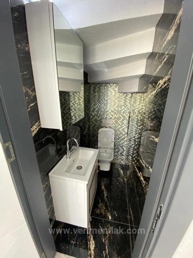 Gümüldür De Denize 50M2 Havuzlu Bahçeli Satılık Yazlık Villa