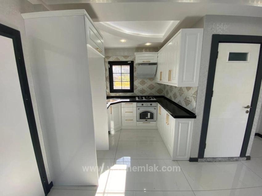 Gümüldür De Denize 50M2 Havuzlu Bahçeli Satılık Yazlık Villa