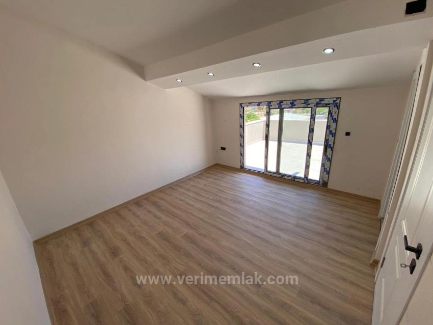 Özdere De Büyük Bahçeli Denize Yürüme Mesafesinde 3+1 Villa