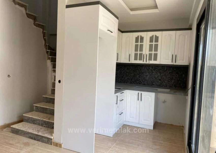 Özdere Çukuraltı Merkez'de Deniz Manzaralı Geniş Bahçeli Villa