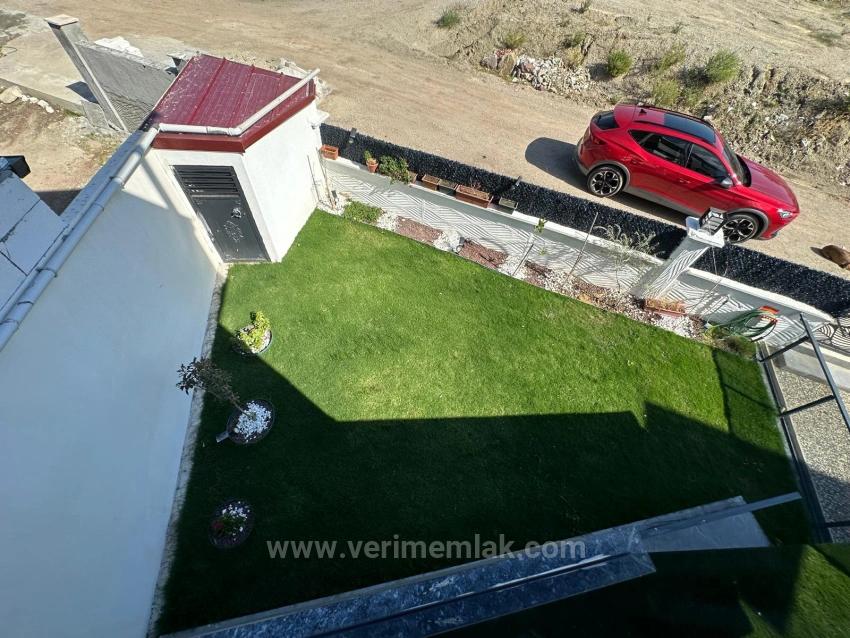 Seferihisar Payamlı Mh.kat Kaloriferi Kat Mülkiyetli Satılık 3+1 Villa