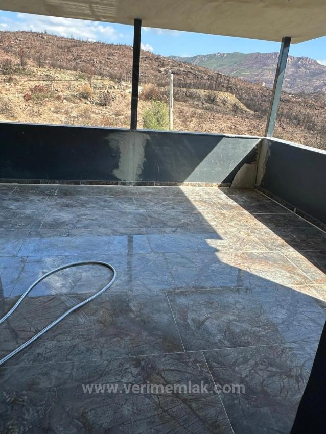 Seferihisar Payamlı Mh.kat Kaloriferi Kat Mülkiyetli Satılık 3+1 Villa