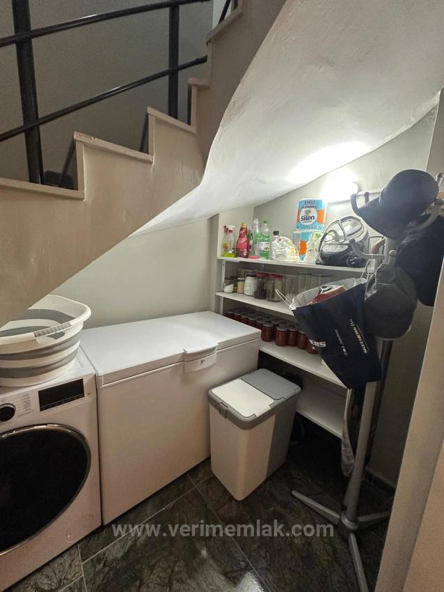 Seferihisar Payamlı Mh.kat Kaloriferi Kat Mülkiyetli Satılık 3+1 Villa