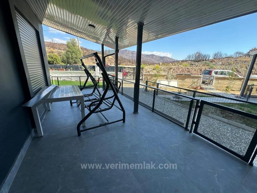 Seferihisar Payamlı Mh.kat Kaloriferi Kat Mülkiyetli Satılık 3+1 Villa