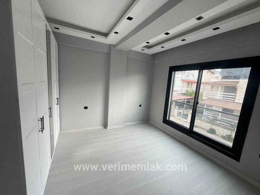 Menderes Özdere Orta Mah. Satılık 3+1 Villa - 220 m²