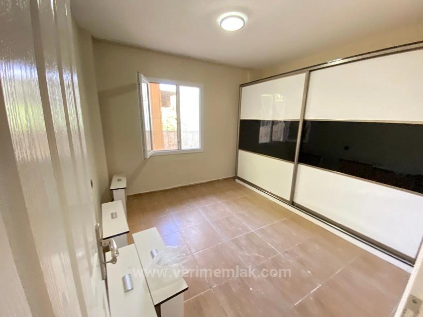 İzmir Ürkmez De Zemin Kat Denize 100M Kiralık 2+1 Daire