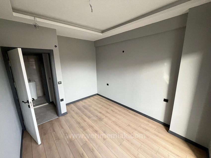 Menderes Gümüldür Denize 400Mt 3+1 Otoparklı Satılık 3+1 Villa