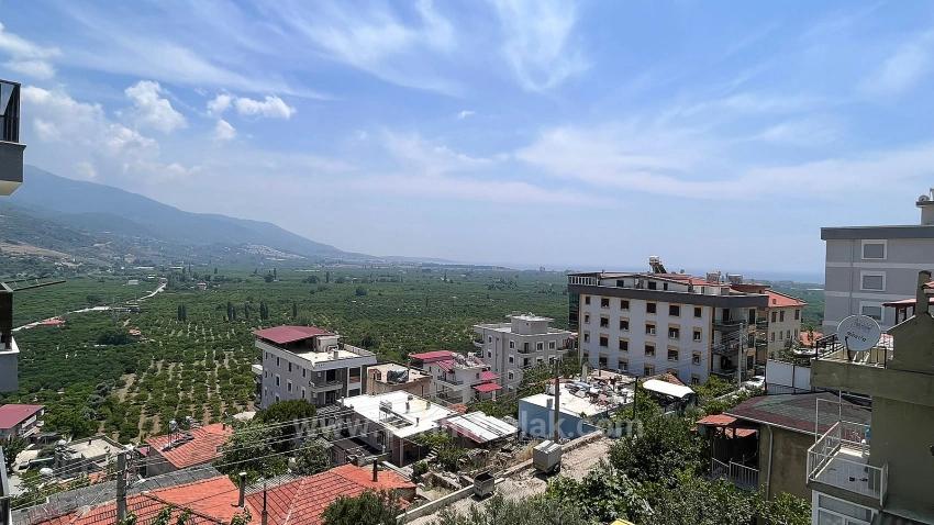 Gümüldür De, Çift Balkonlu 2+1 75 M2 Satılık Ara Kat Daire