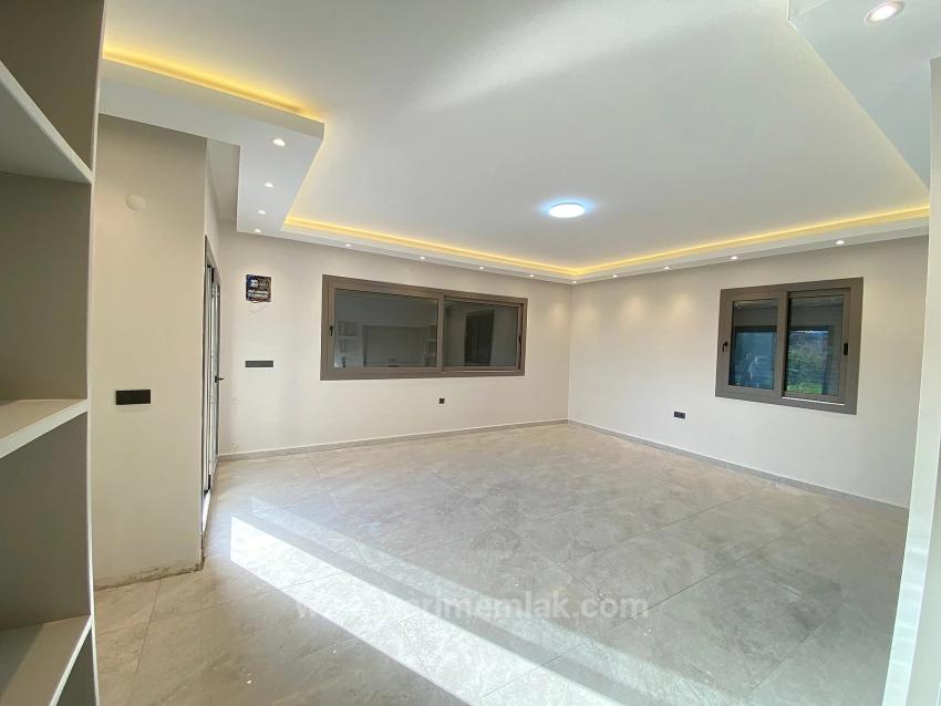 Seferihisar Kavakdere’de Doğayla İç İçe, Denize 3 Km Mesafede Sıfır 2+1 Müstakil Ev