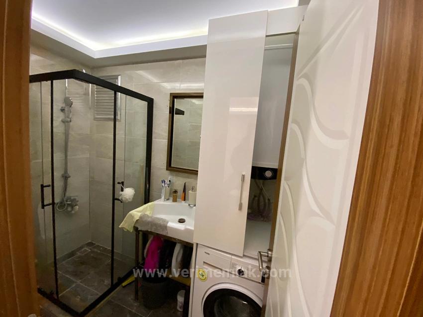 İzmir Ürkmez'de Bahçeli Masrafsız Plaja 50M 3+1 Satılık Villa